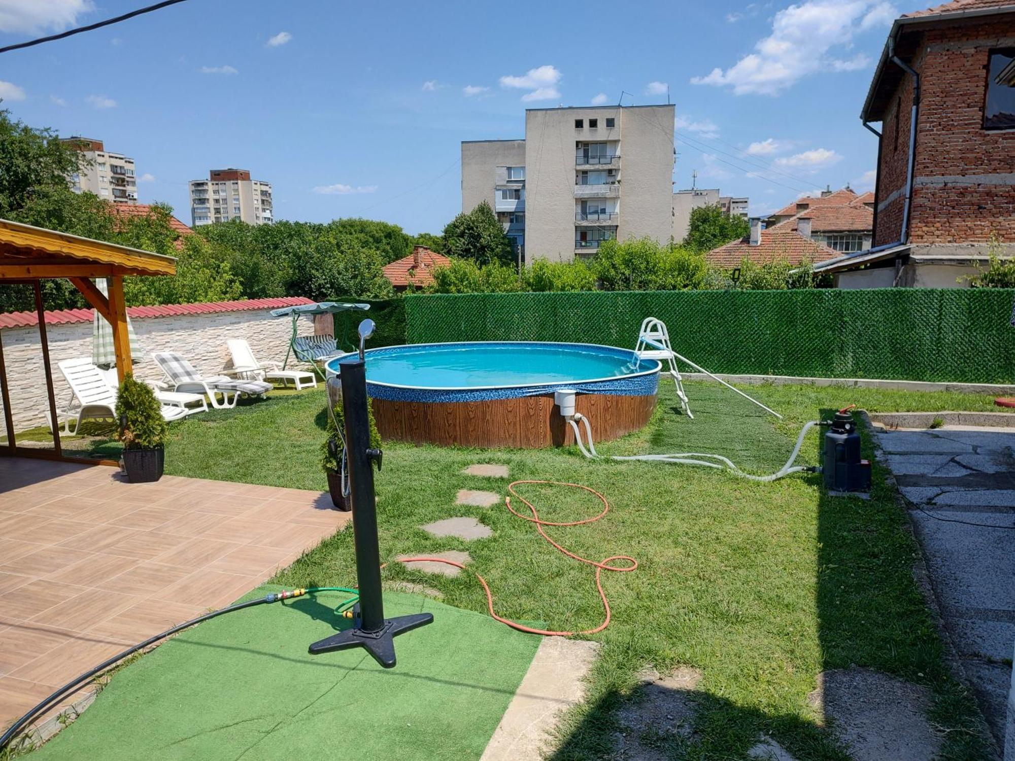 Къща Карби Kŭrdzhali Exteriér fotografie